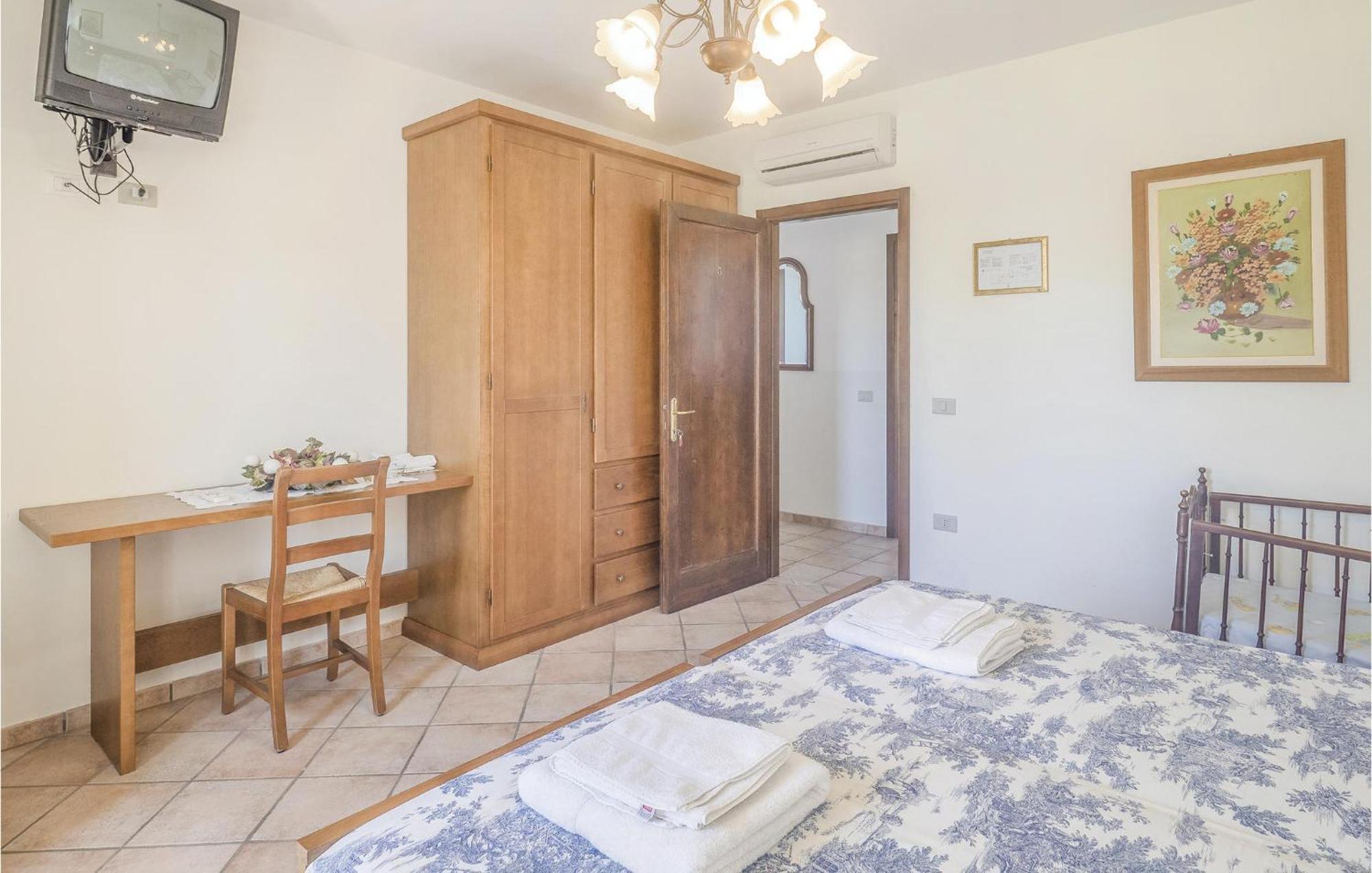 Awesome Home In Ariano Nel Polesine With Kitchen San Basilio Exteriér fotografie