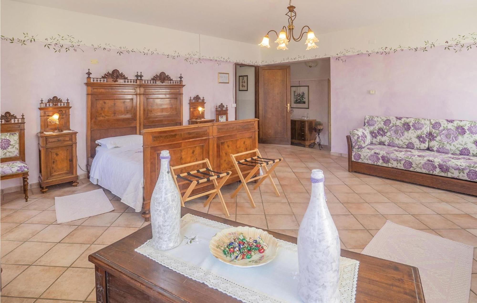 Awesome Home In Ariano Nel Polesine With Kitchen San Basilio Exteriér fotografie