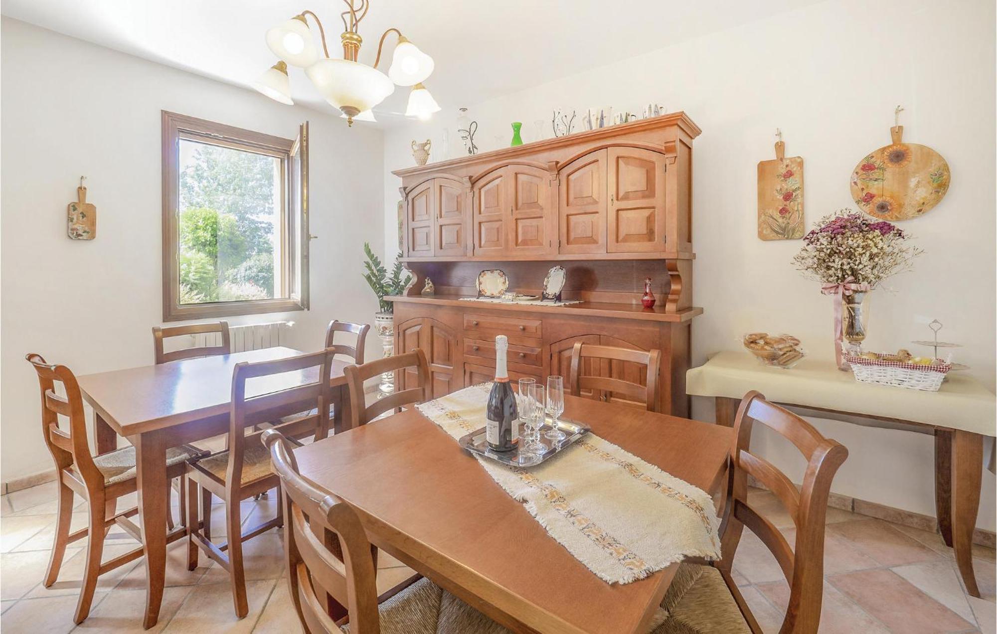 Awesome Home In Ariano Nel Polesine With Kitchen San Basilio Exteriér fotografie