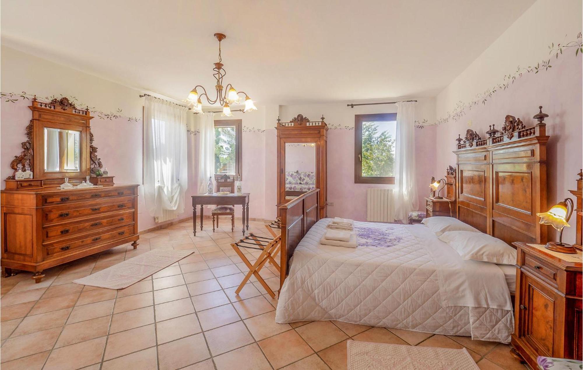 Awesome Home In Ariano Nel Polesine With Kitchen San Basilio Exteriér fotografie